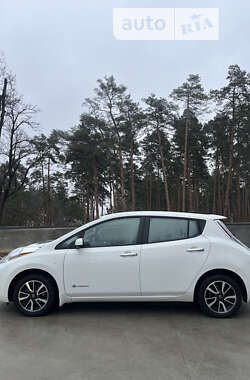 Хэтчбек Nissan Leaf 2013 в Киеве