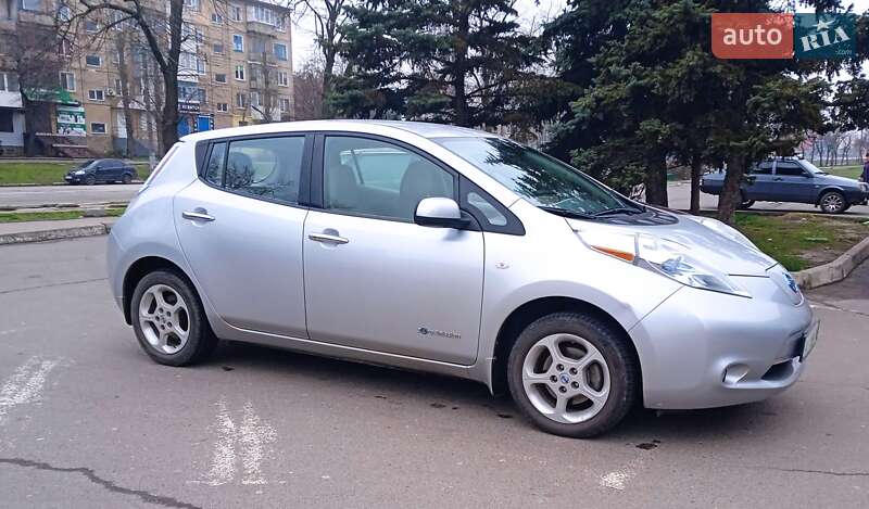 Nissan Leaf 2011