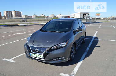 Хетчбек Nissan Leaf 2018 в Одесі
