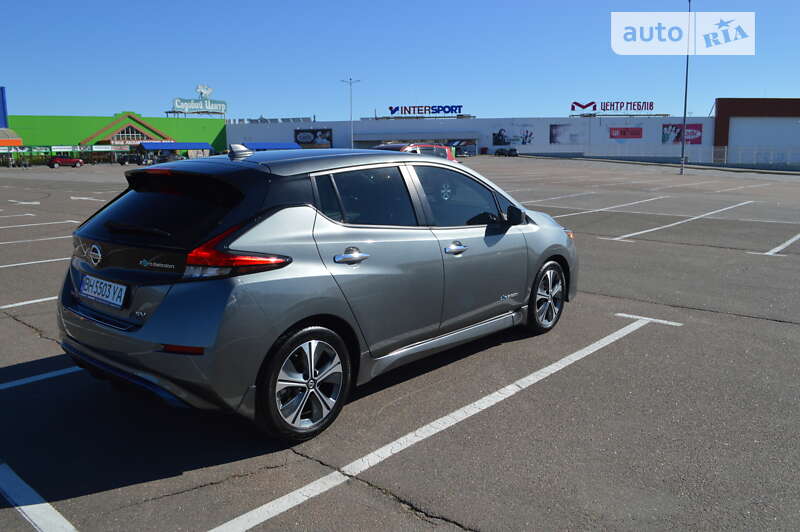 Хэтчбек Nissan Leaf 2018 в Одессе