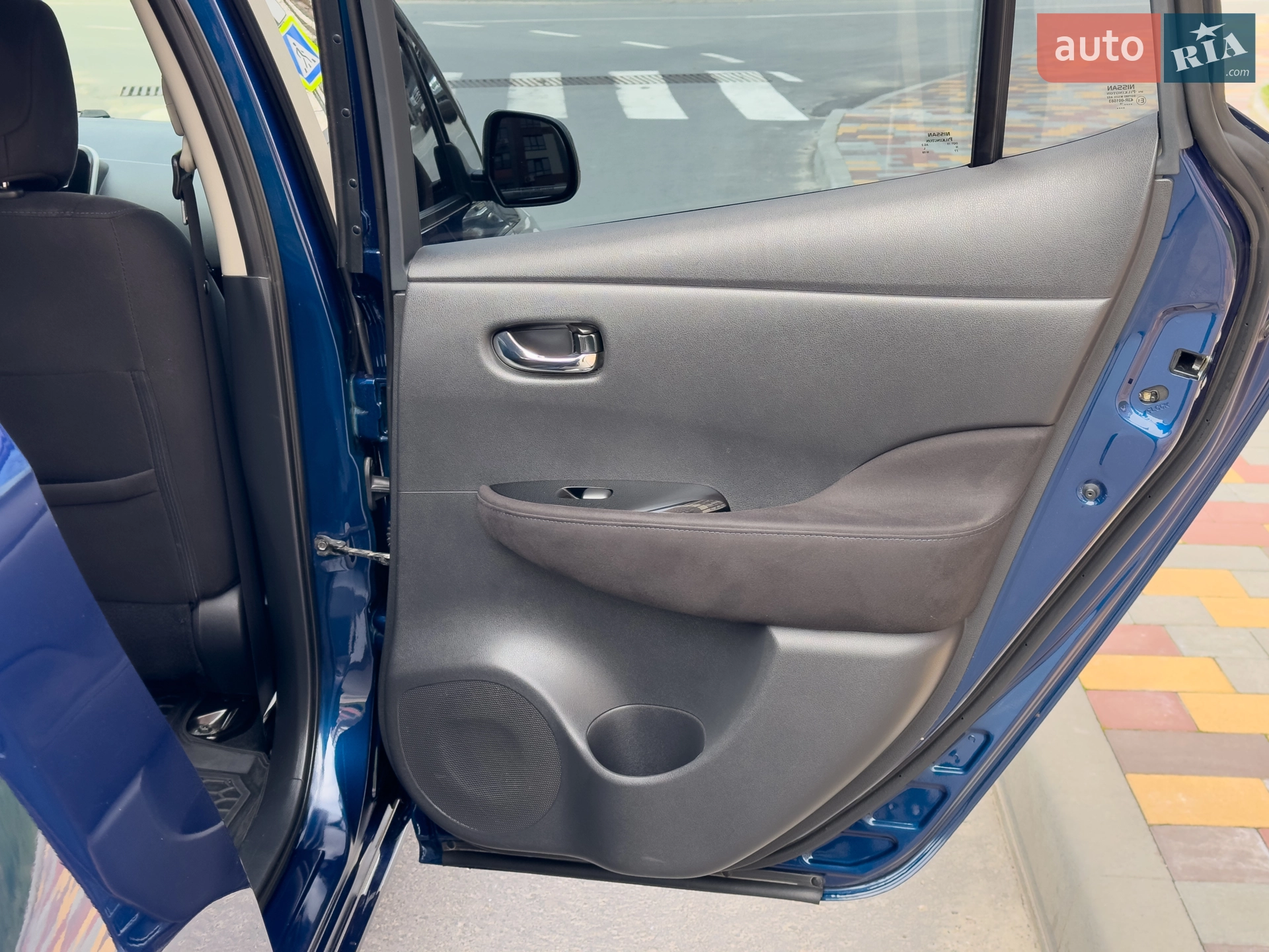2017 Nissan Leaf - мініатюра 30
