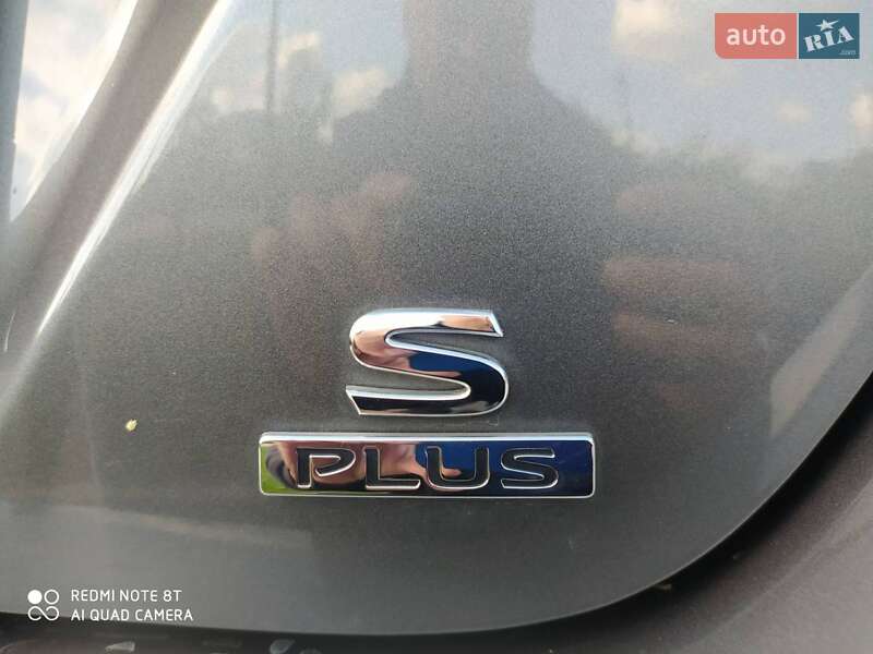 Хетчбек Nissan Leaf 2019 в Любомлі