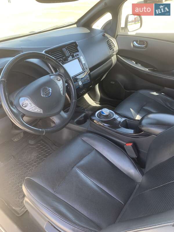Хетчбек Nissan Leaf 2013 в Одесі