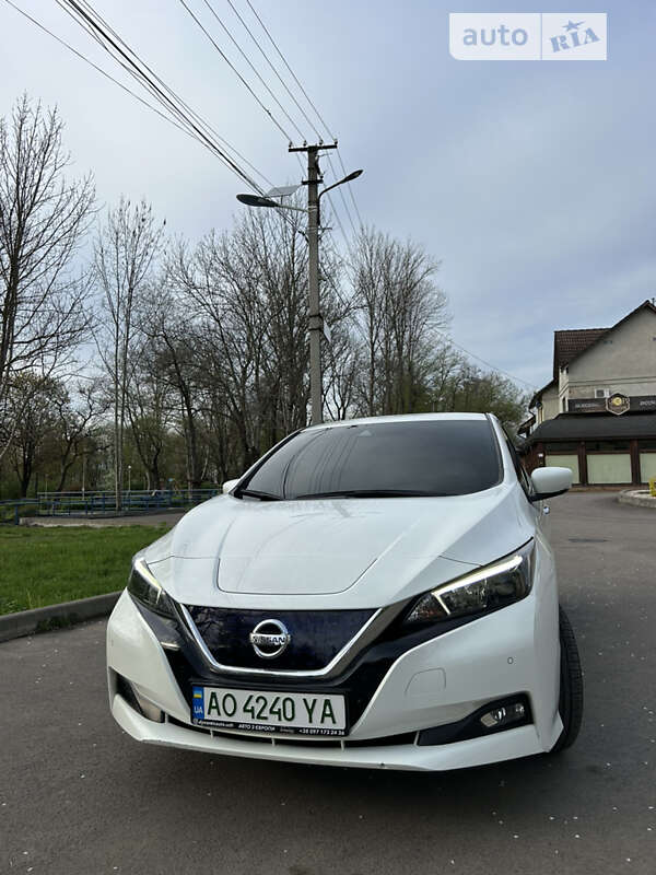 Хетчбек Nissan Leaf 2019 в Ужгороді