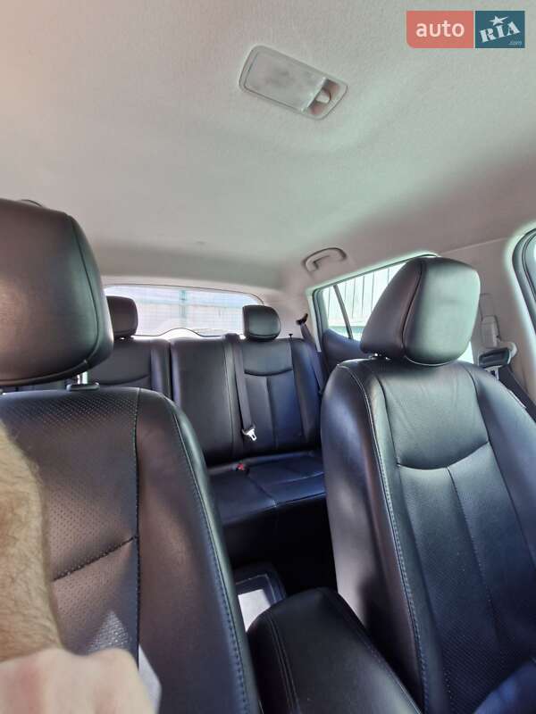 Хэтчбек Nissan Leaf 2014 в Черкассах фото 7 Хэтчбек Nissan Leaf 2014 в Черкассах