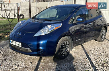 Хетчбек Nissan Leaf 2016 в 