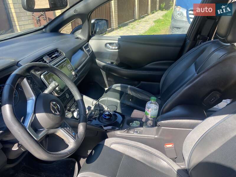 Хэтчбек Nissan Leaf 2018 в Измаиле