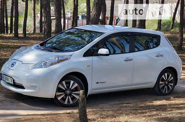 Хетчбек Nissan Leaf 2015 в Харкові