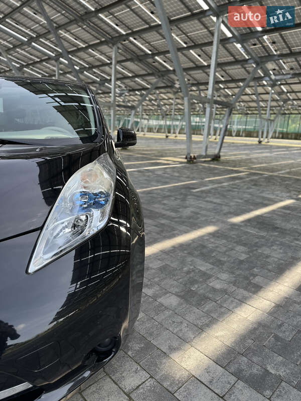 Хетчбек Nissan Leaf 2012 в Львові