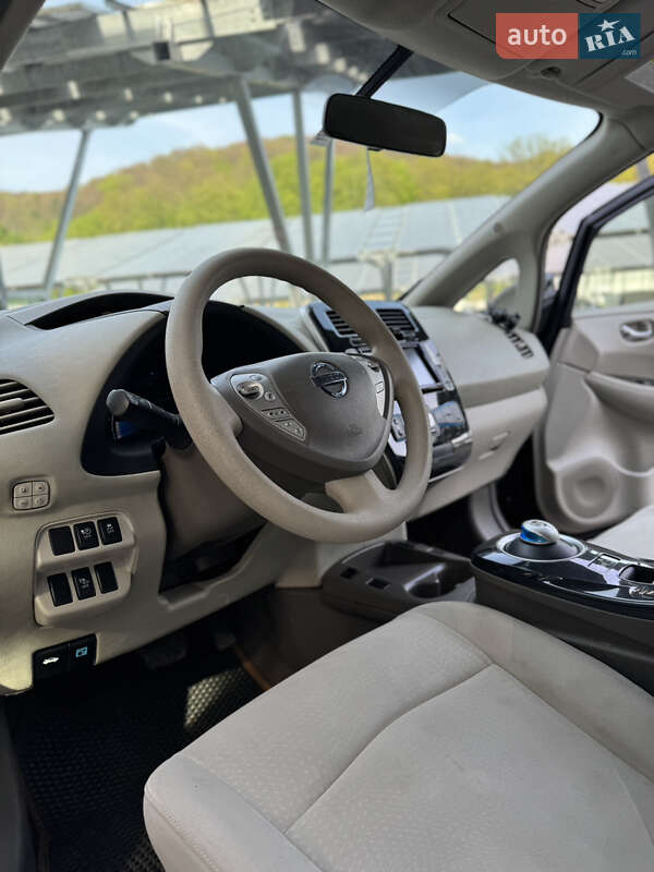 Хетчбек Nissan Leaf 2012 в Львові