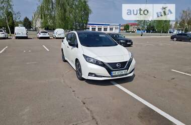 Хэтчбек Nissan Leaf 2018 в Днепре