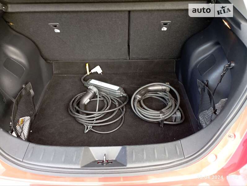 Хэтчбек Nissan Leaf 2018 в Львове фото 38 Хэтчбек Nissan Leaf 2018 в Львове