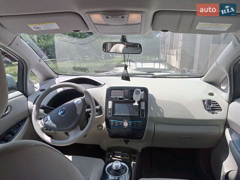 Хетчбек Nissan Leaf 2011 в Львові фото 2 Хетчбек Nissan Leaf 2011 в Львові