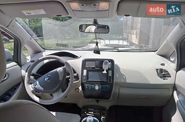 Хэтчбек Nissan Leaf 2011 в Львове