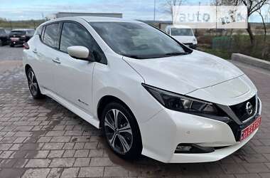 Хэтчбек Nissan Leaf 2018 в Дубно