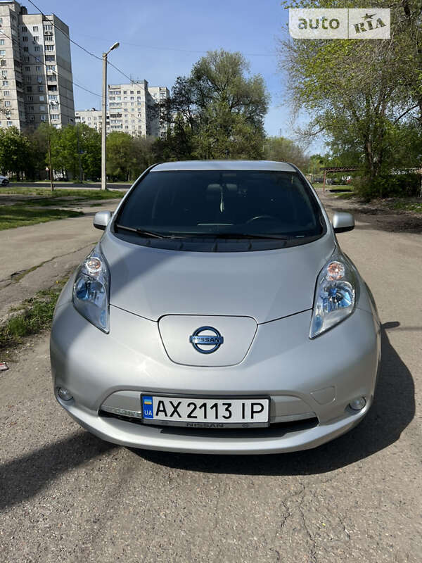 Хэтчбек Nissan Leaf 2013 в Харькове