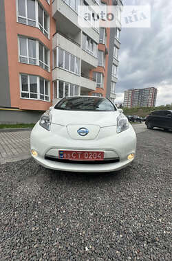 Хэтчбек Nissan Leaf 2016 в Львове