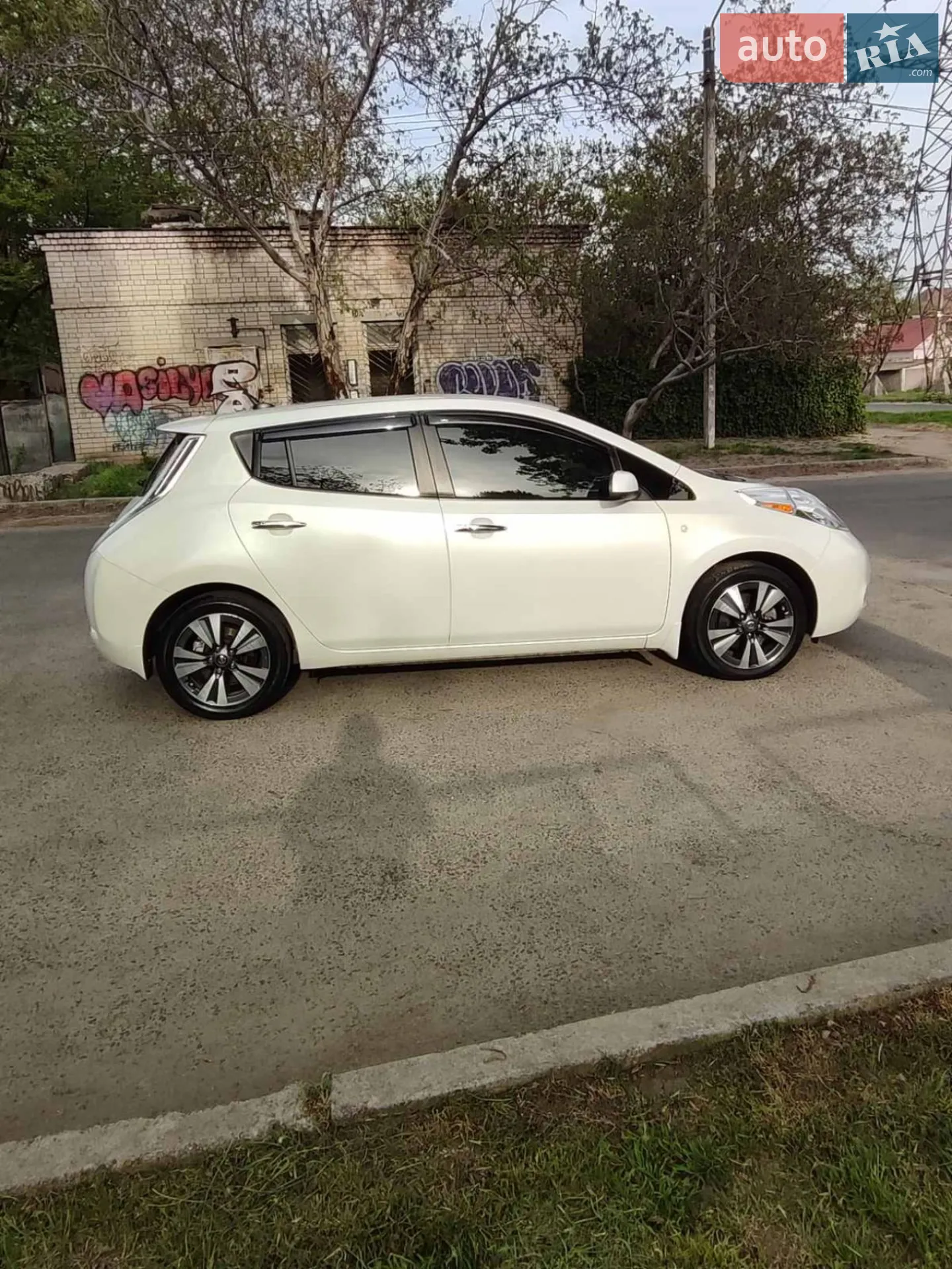2015 Nissan Leaf - мініатюра 11