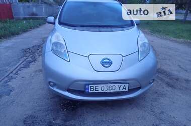 Хетчбек Nissan Leaf 2015 в Миколаєві