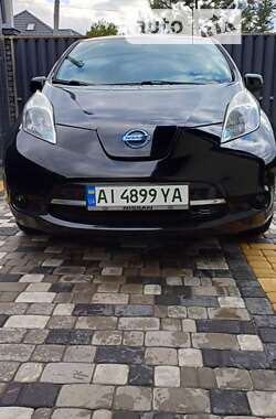 Хэтчбек Nissan Leaf 2015 в Киеве