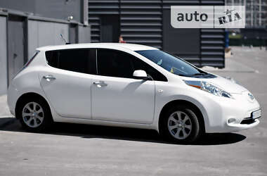 Хетчбек Nissan Leaf 2014 в Києві