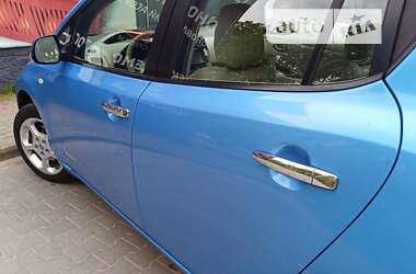 Хэтчбек Nissan Leaf 2011 в Тернополе