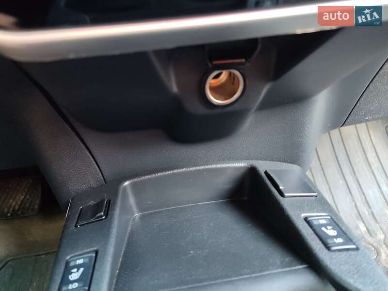 Хэтчбек Nissan Leaf 2015 в Виннице