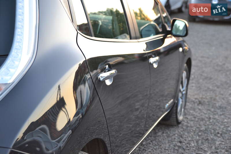 Хетчбек Nissan Leaf 2015 в Луцьку
