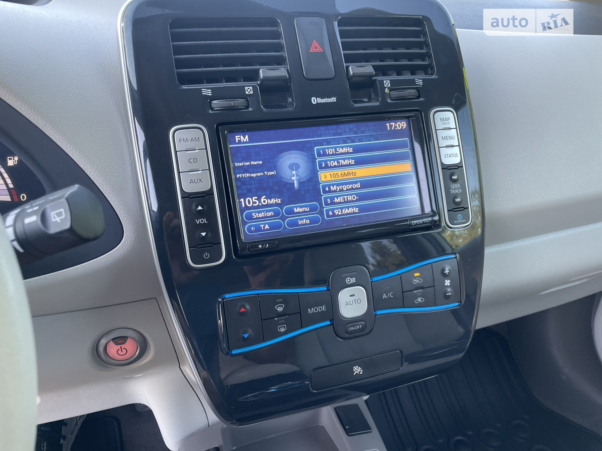 2012 Nissan Leaf - мініатюра 21
