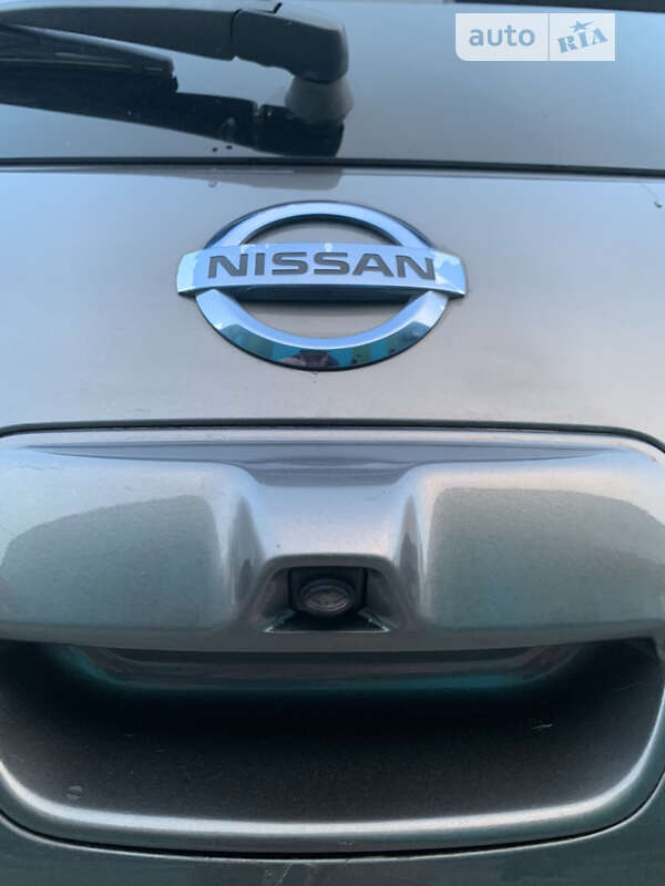 Хэтчбек Nissan Leaf 2014 в Дрогобыче