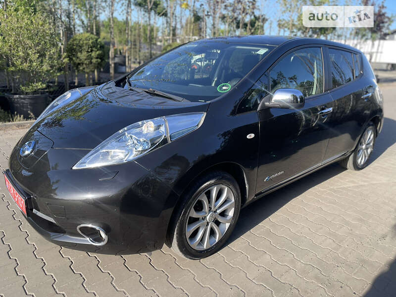 Хэтчбек Nissan Leaf 2013 в Луцке