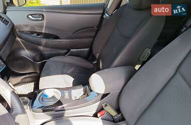 Хэтчбек Nissan Leaf 2015 в 