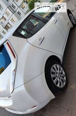 Хетчбек Nissan Leaf 2014 в Сумах