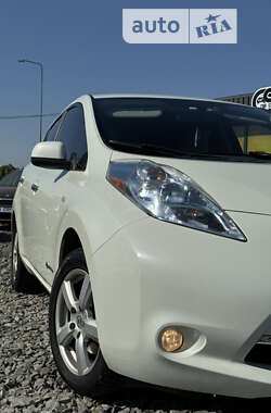 Хетчбек Nissan Leaf 2012 в Стрию
