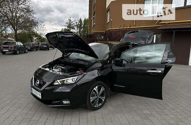 Хетчбек Nissan Leaf 2019 в Дубні