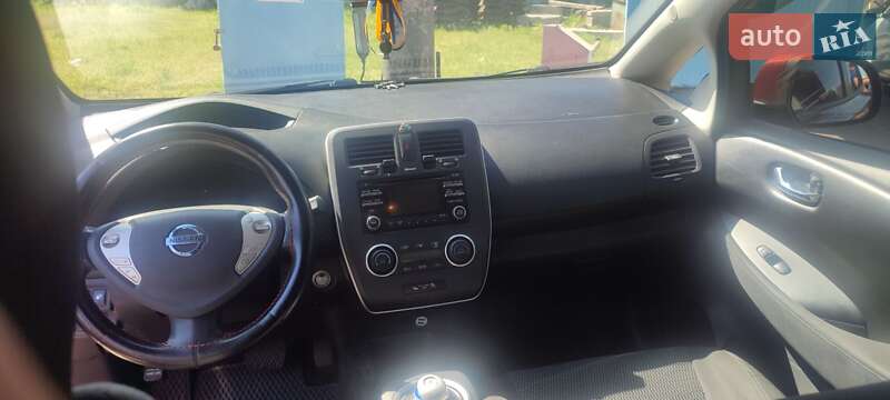 Хэтчбек Nissan Leaf 2014 в Киеве фото 12 Хэтчбек Nissan Leaf 2014 в Киеве