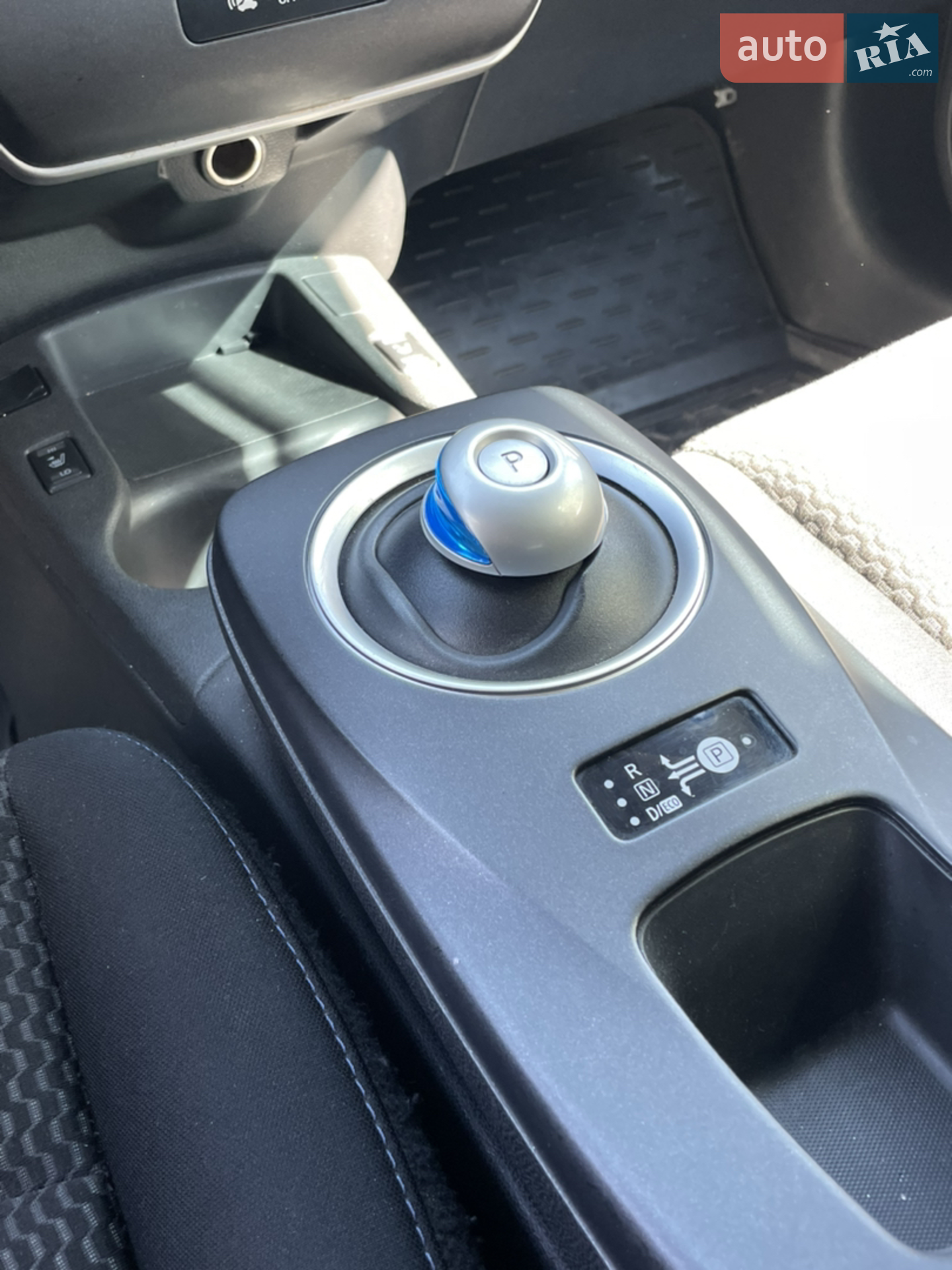 2014 Nissan Leaf - мініатюра 10