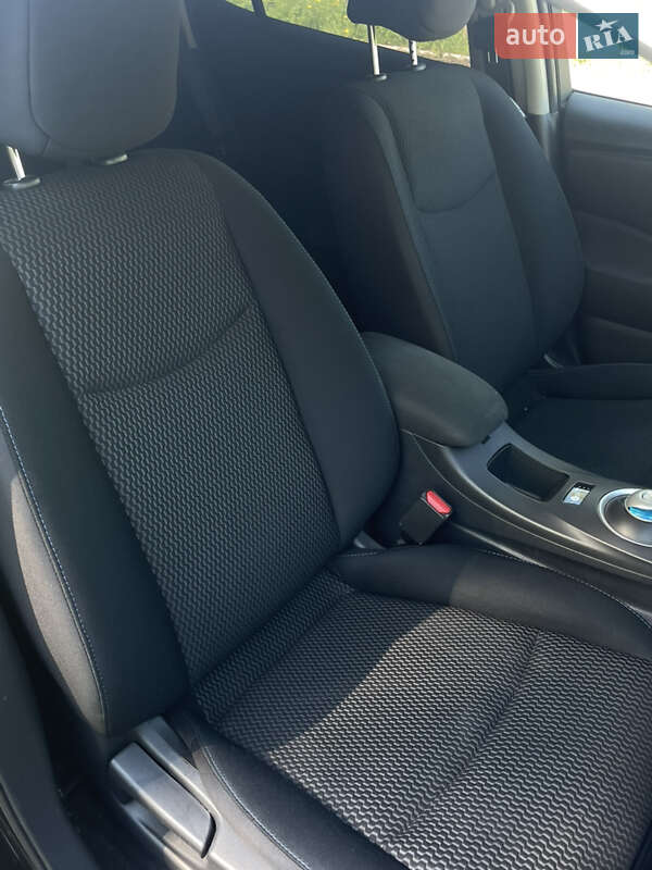 Хетчбек Nissan Leaf 2014 в Житомирі