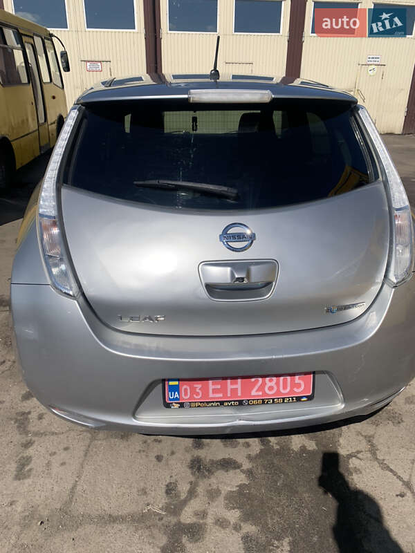 Хетчбек Nissan Leaf 2014 в Здолбуніві