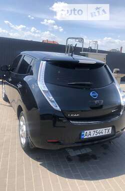 Хэтчбек Nissan Leaf 2013 в Киеве