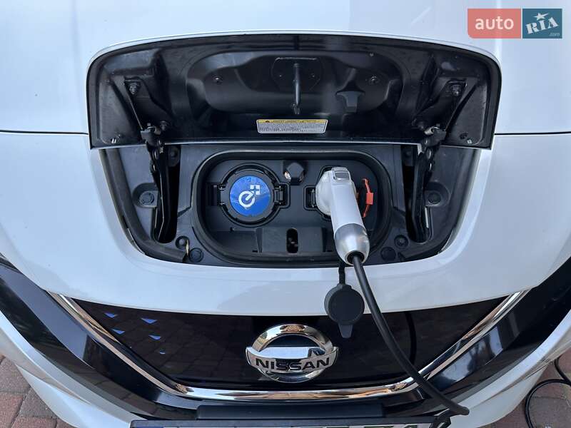 Хэтчбек Nissan Leaf 2020 в Полтаве