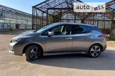 Хэтчбек Nissan Leaf 2019 в Днепре