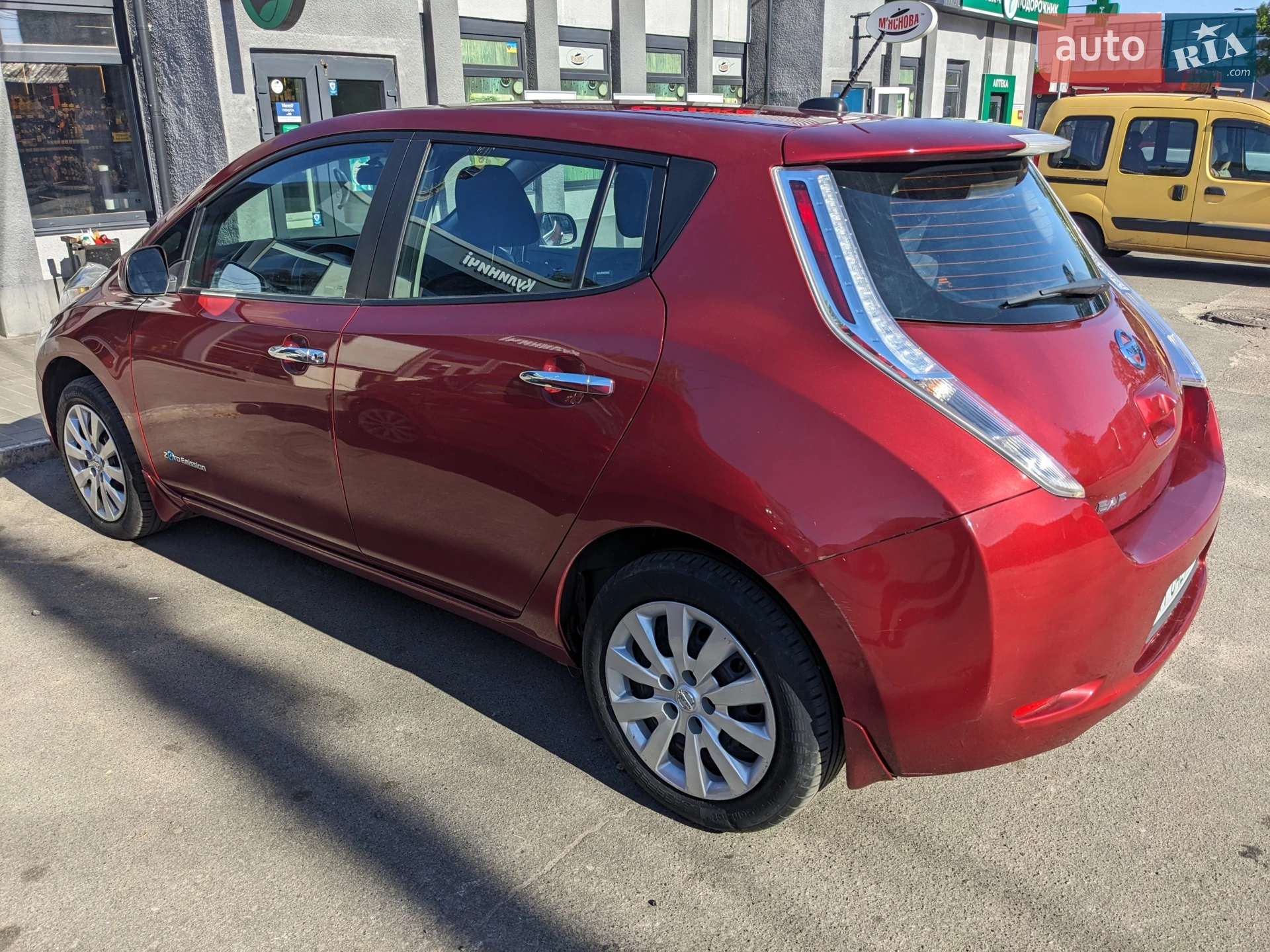 2015 Nissan Leaf - мініатюра 2