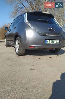 Хетчбек Nissan Leaf 2013 в Кривому Розі