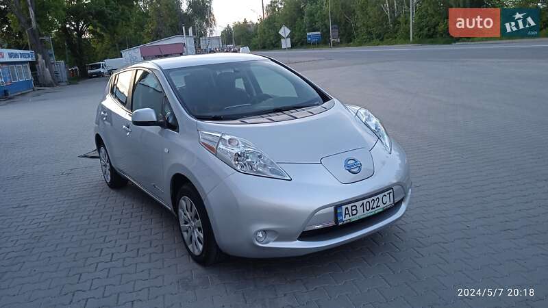 Хэтчбек Nissan Leaf 2014 в Немирове