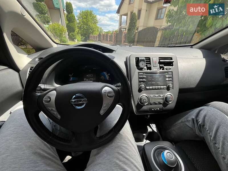 Хэтчбек Nissan Leaf 2014 в Тернополе