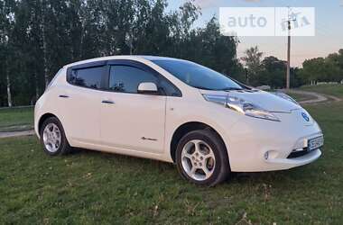 Хэтчбек Nissan Leaf 2016 в Черновцах