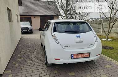 Хэтчбек Nissan Leaf 2015 в Луцке