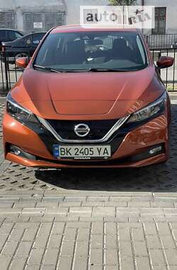 Хэтчбек Nissan Leaf 2022 в Ровно
