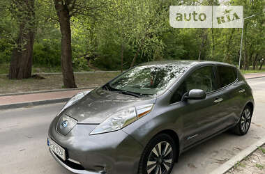 Хэтчбек Nissan Leaf 2017 в Одессе